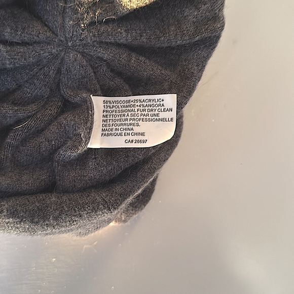 NWOT! Gray Sparkle Hat with Fur Pom! - Picture 4 of 5